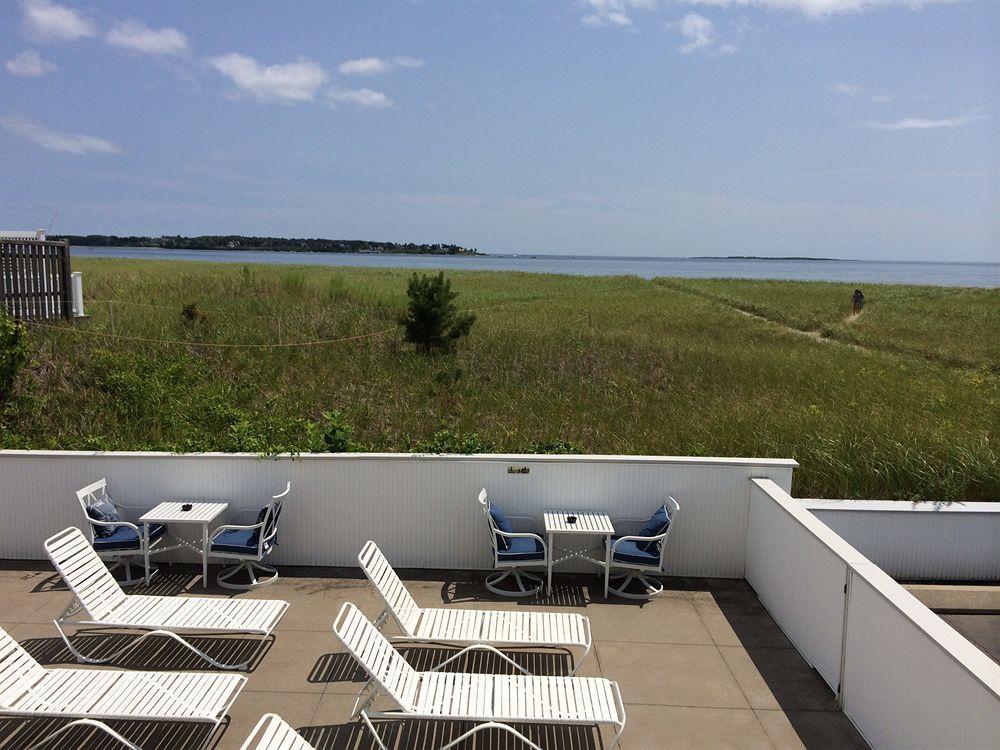 Lighthouse Suites At Pine Point Скарборо Екстер'єр фото