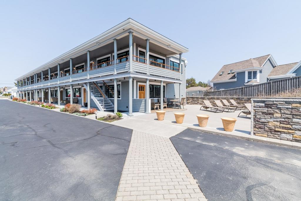 Lighthouse Suites At Pine Point Скарборо Екстер'єр фото