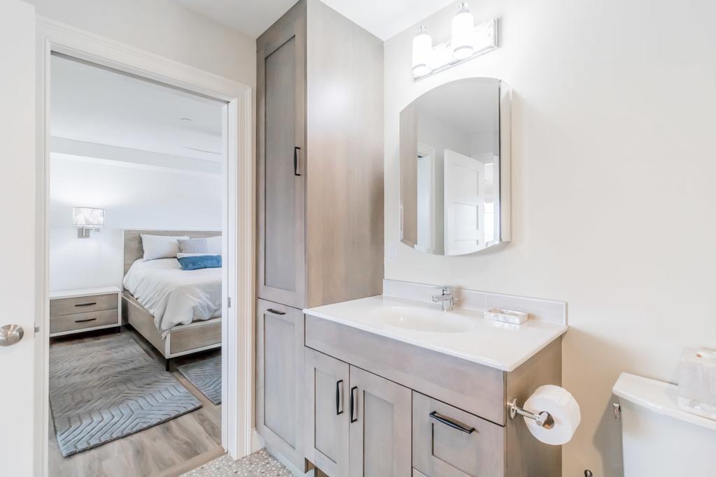 Lighthouse Suites At Pine Point Скарборо Екстер'єр фото
